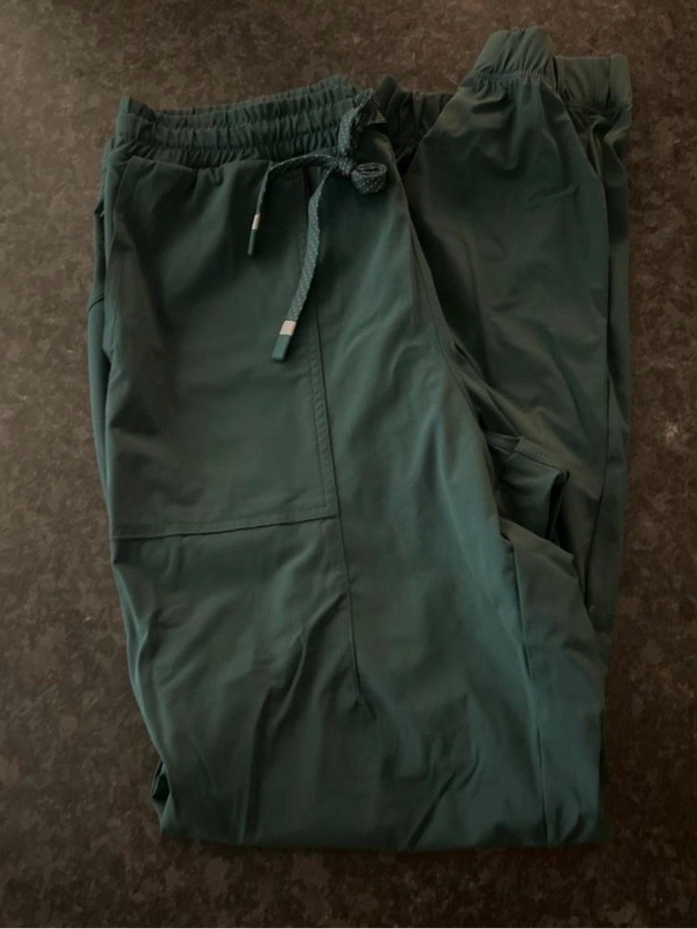 Fabletics Women's Forest Green Drawstring Joggers